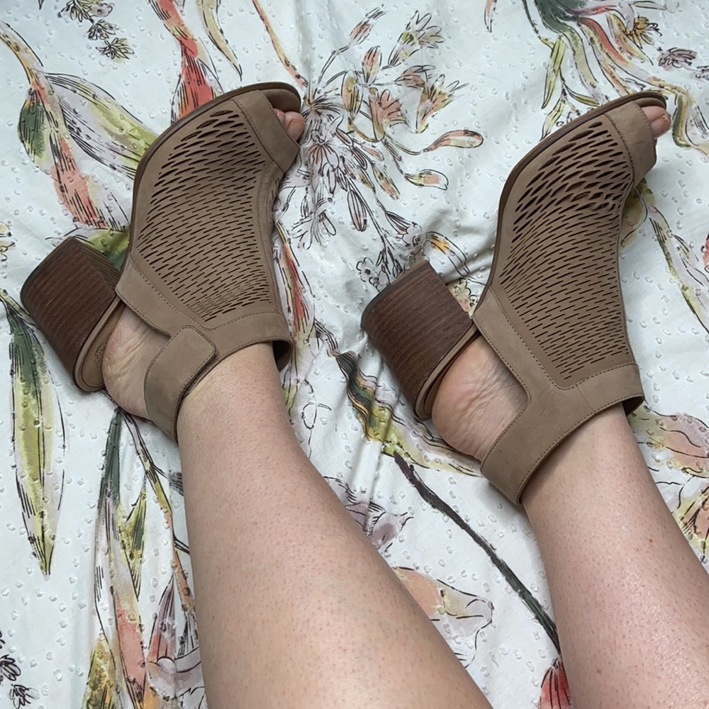 Vince Camuto 8 Booties Open Toe